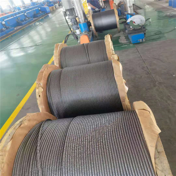 电梯钢丝绳图片