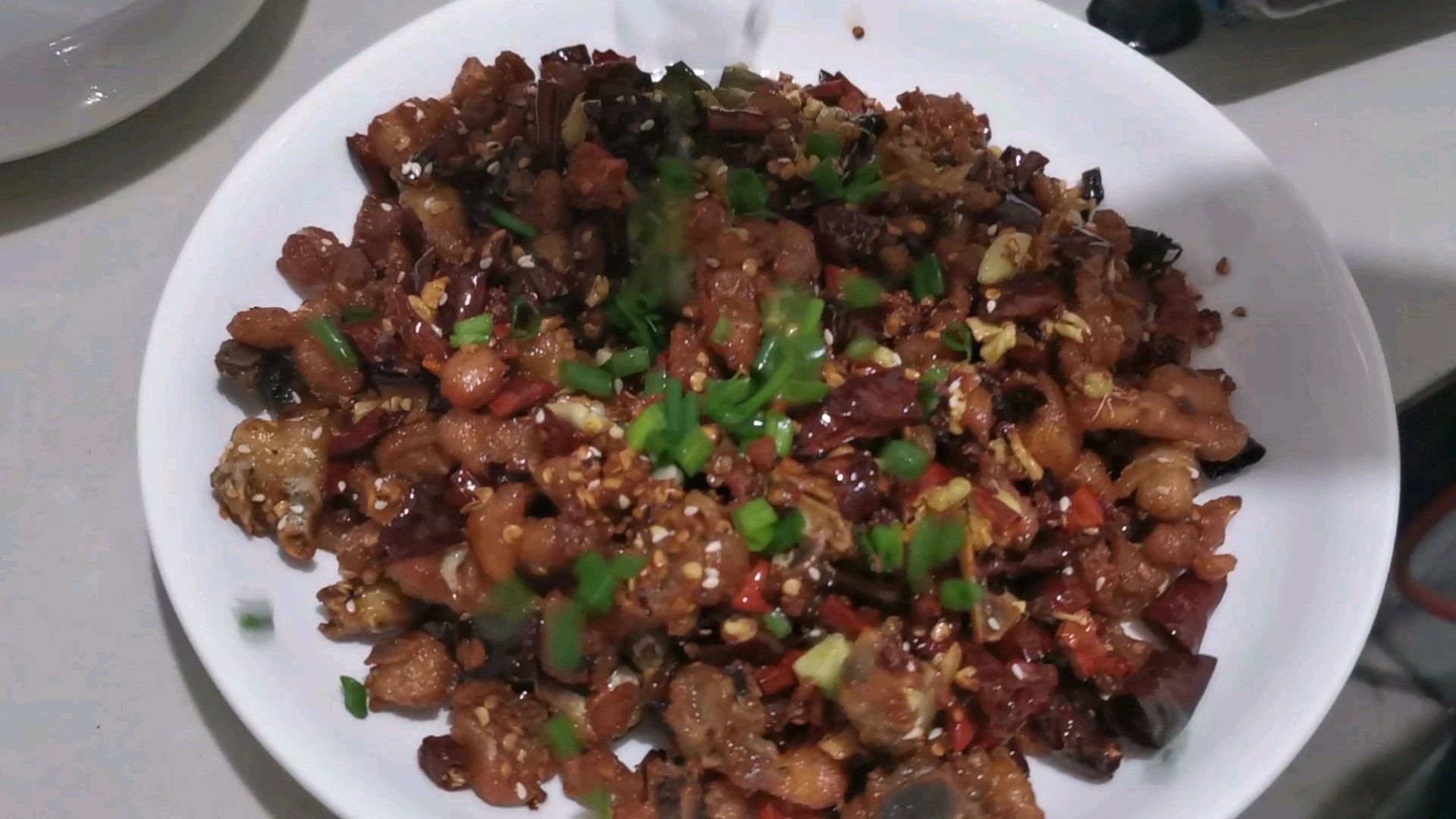 18元买了半只鸡,做一个干煸辣子鸡,香辣酥脆