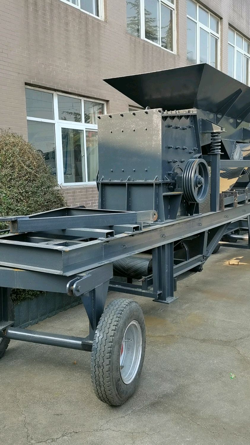 箱式破碎机移动车