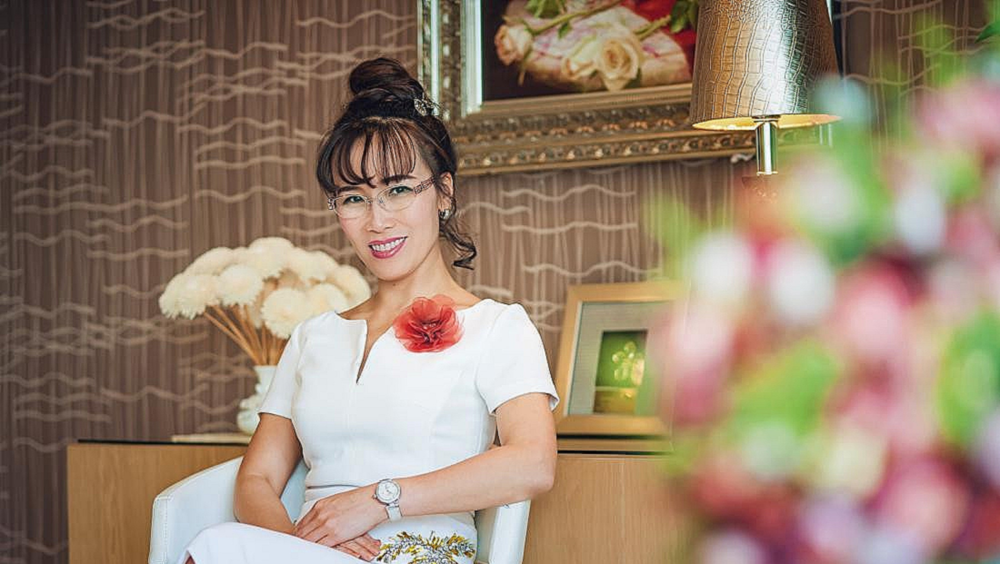 越南女首富阮氏芳草,20岁在苏联当倒爷暴富,白手起家的传奇人生