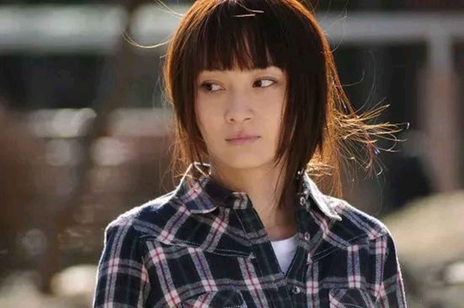 女星姚笛,模样大变  7月17日,41岁的女星姚笛引发了热议,这一次不是