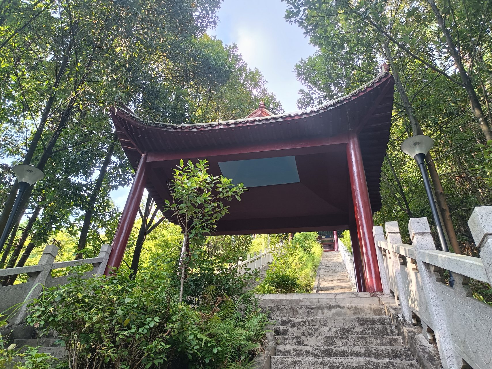 江西省赣州市上犹县深度秋游,东山公园东山古寺实拍h
