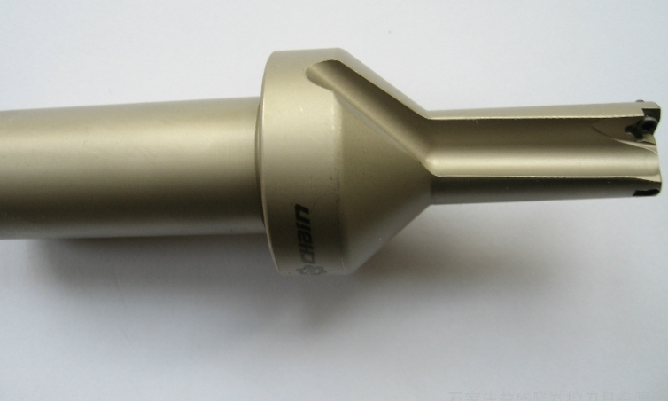 u钻的转速进给表