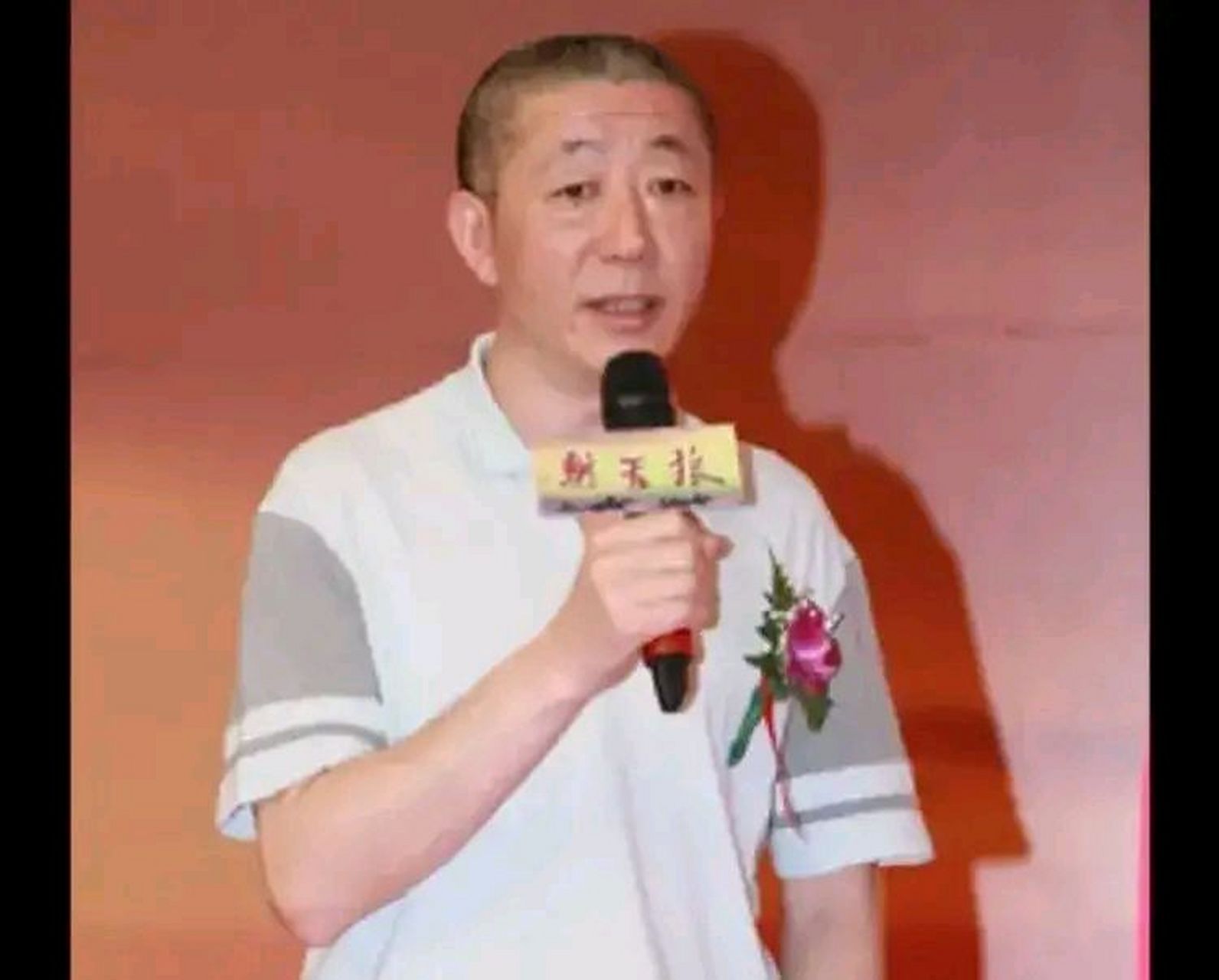 导演张前说:"拍《天道》时,最难选的是男主角丁元英,因为他是一个隐世