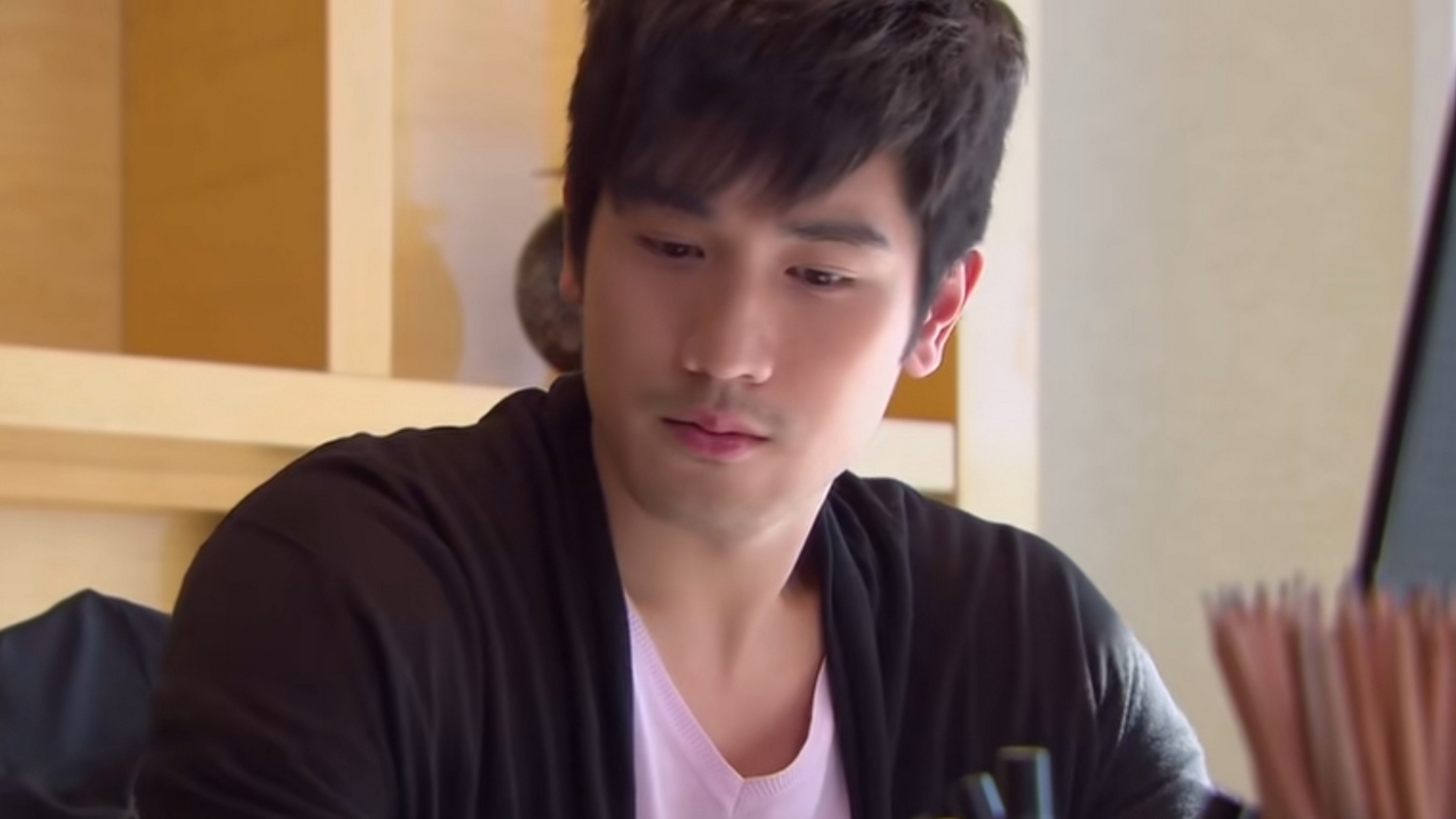 根据小说沥川往事改编,由高以翔主演.