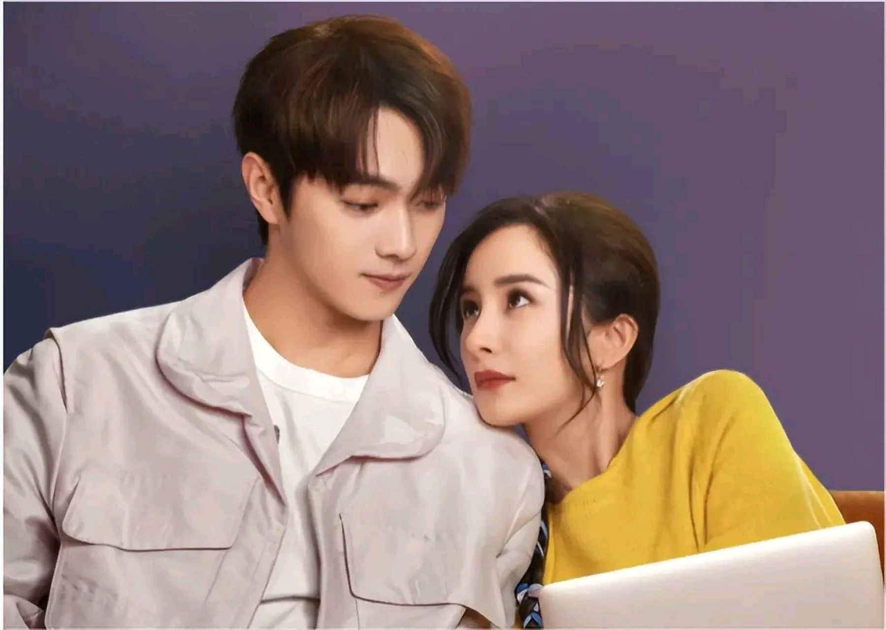 一次清华知名教授杨晓京接受采访说:我们家的孩子,只要没考上清华,都