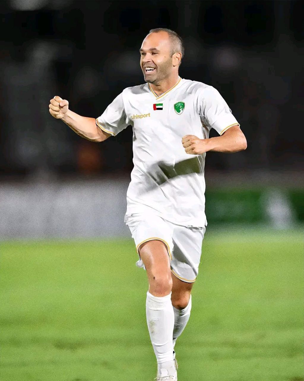 梅西心碎了,伊涅斯塔正式官宣加盟阿联酋球队酋长fc!