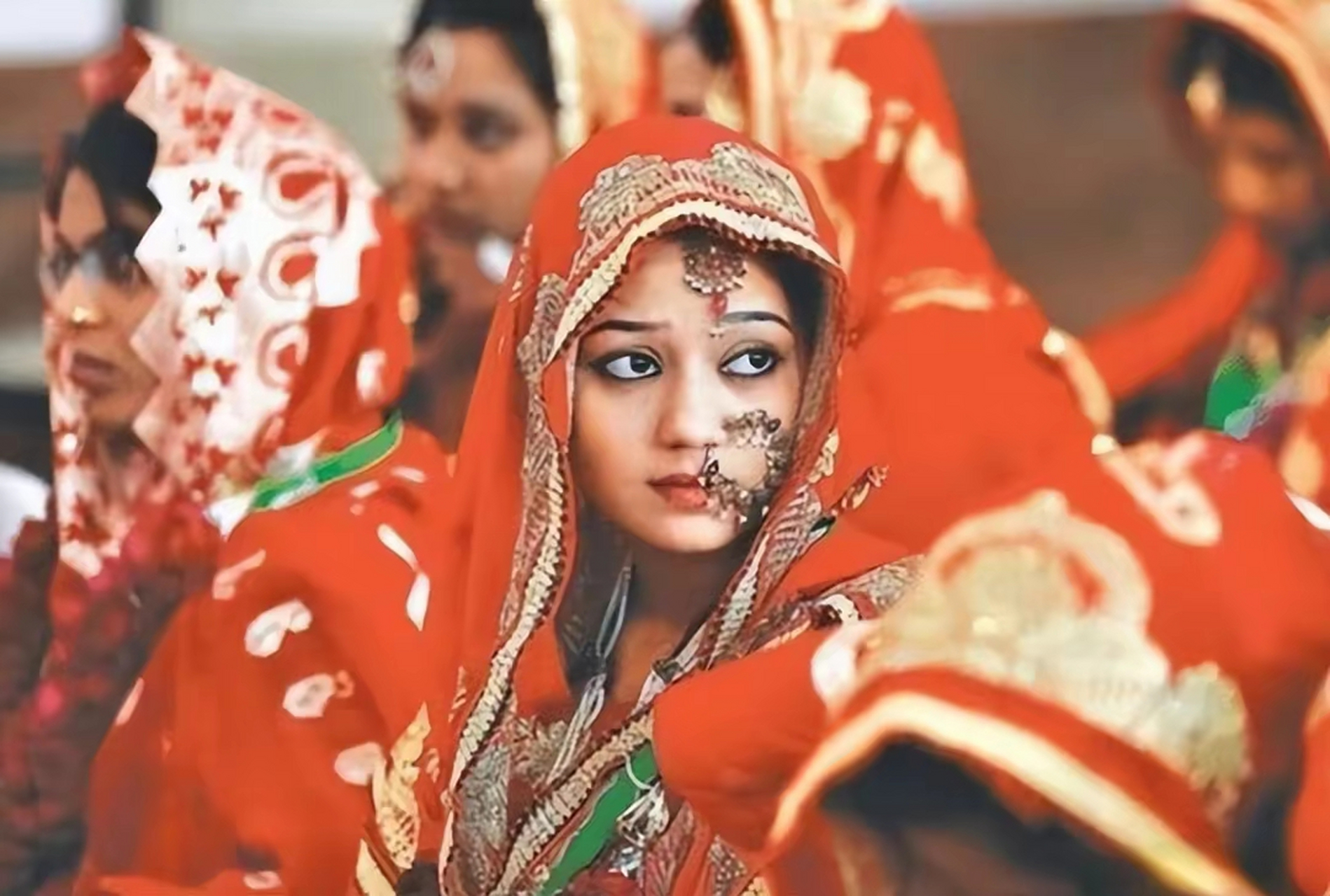 揭秘印度"圣女"真实生活:十几岁就沦为高级僧妓,被送进寺庙之后,"圣女