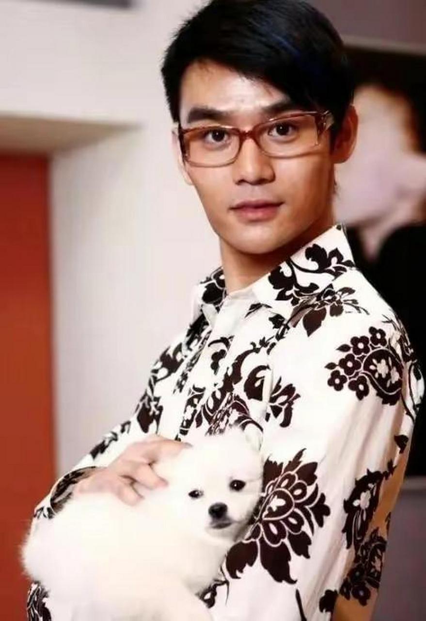 从"娘娘腔"到"金鹰男神",王凯的逆袭之路离不开正午阳光