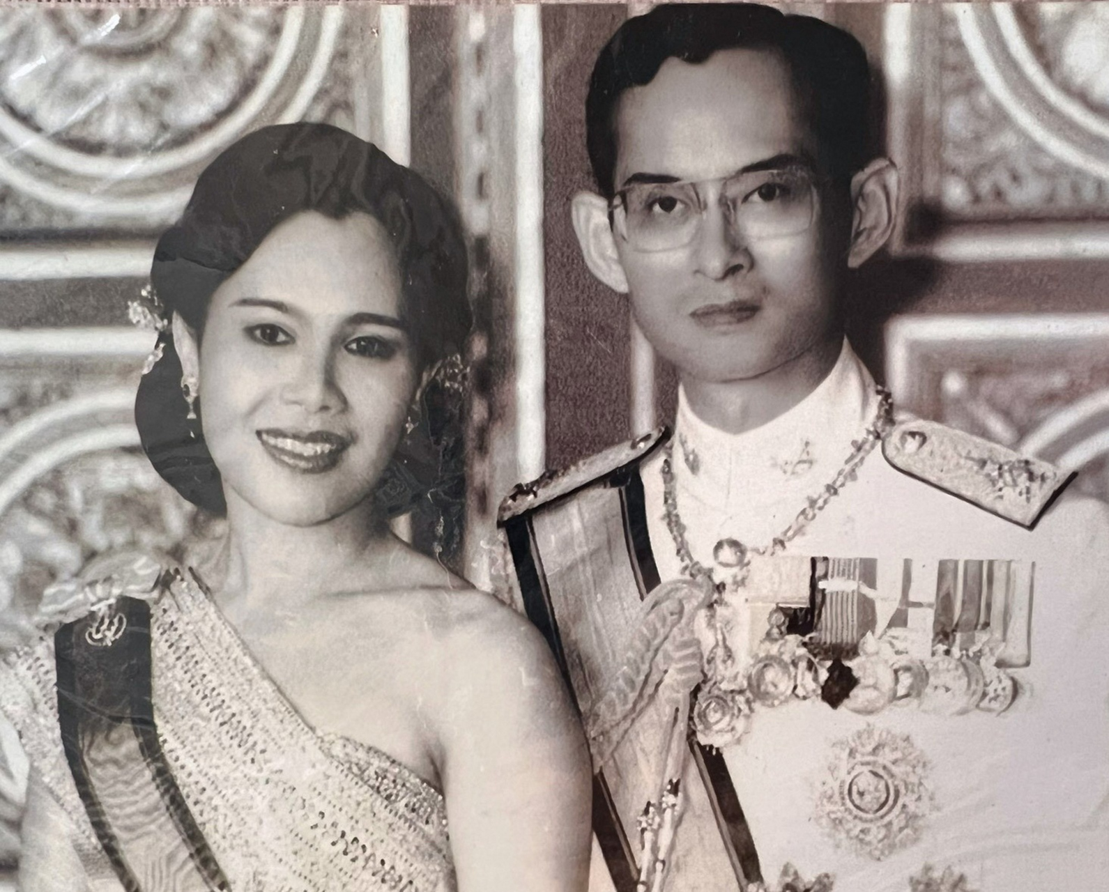 泰国～普密蓬国王与诗丽吉王后年轻时期合照