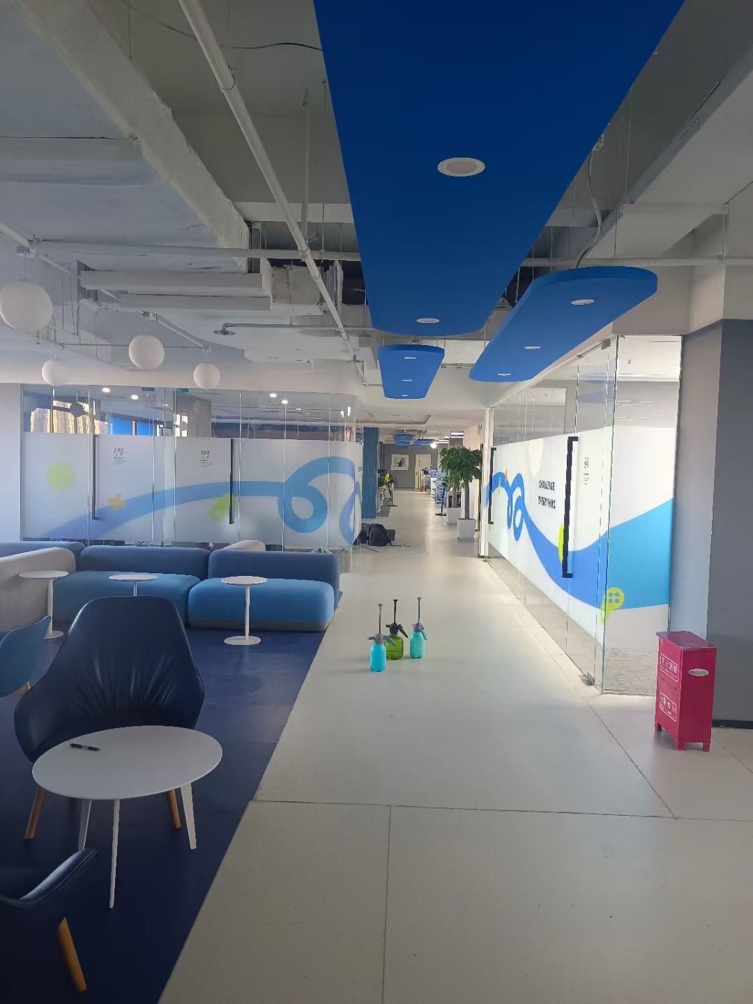 北京办公室玻璃贴膜,渐变膜,磨砂膜