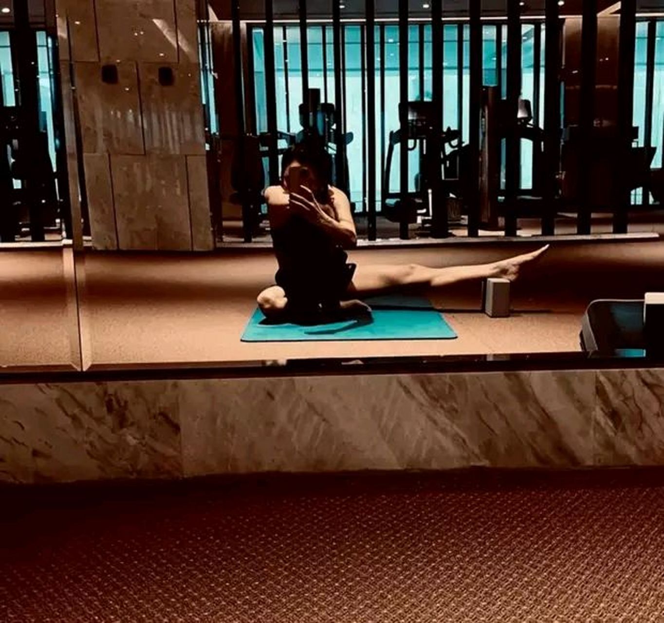 42岁张柏芝秀肌肉,自爆六点半起床健身,网友:身材真棒#新手帮扶计划