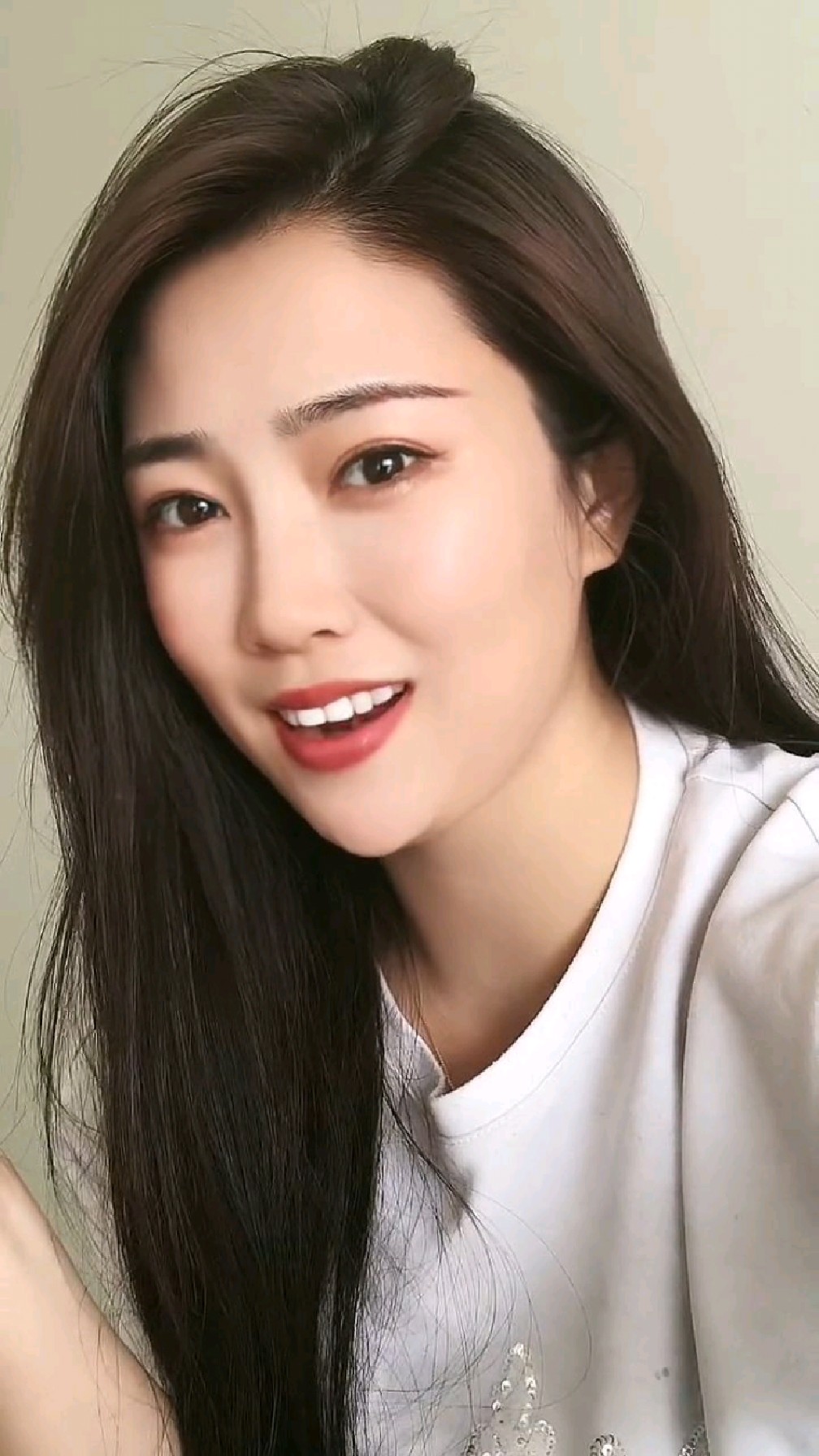 好漂亮的一张脸蛋儿极品美女