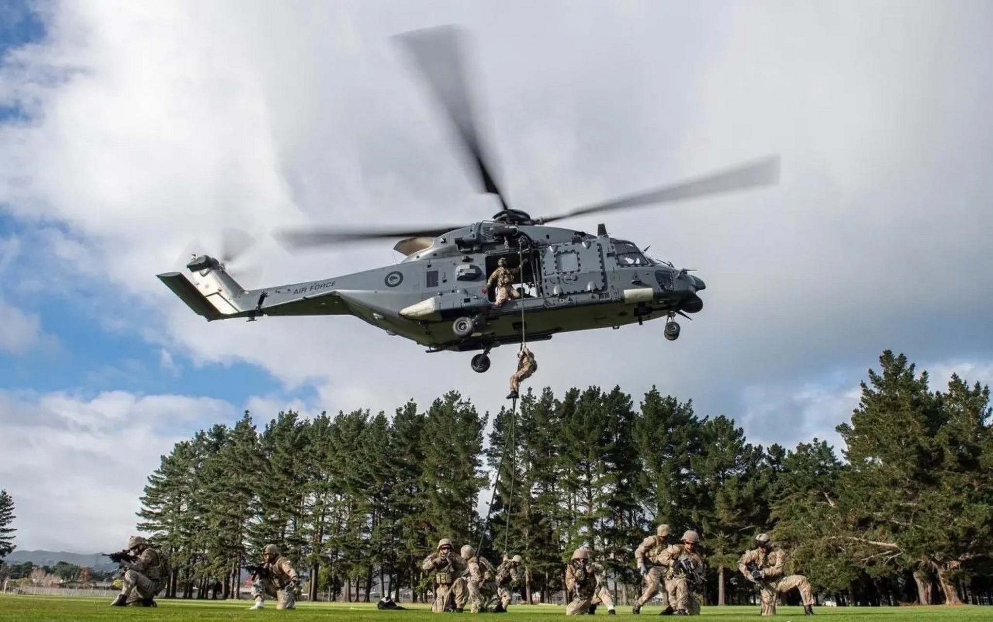 新西蘭空軍nh90直升機,顏值沒得說,就是太嬌氣!