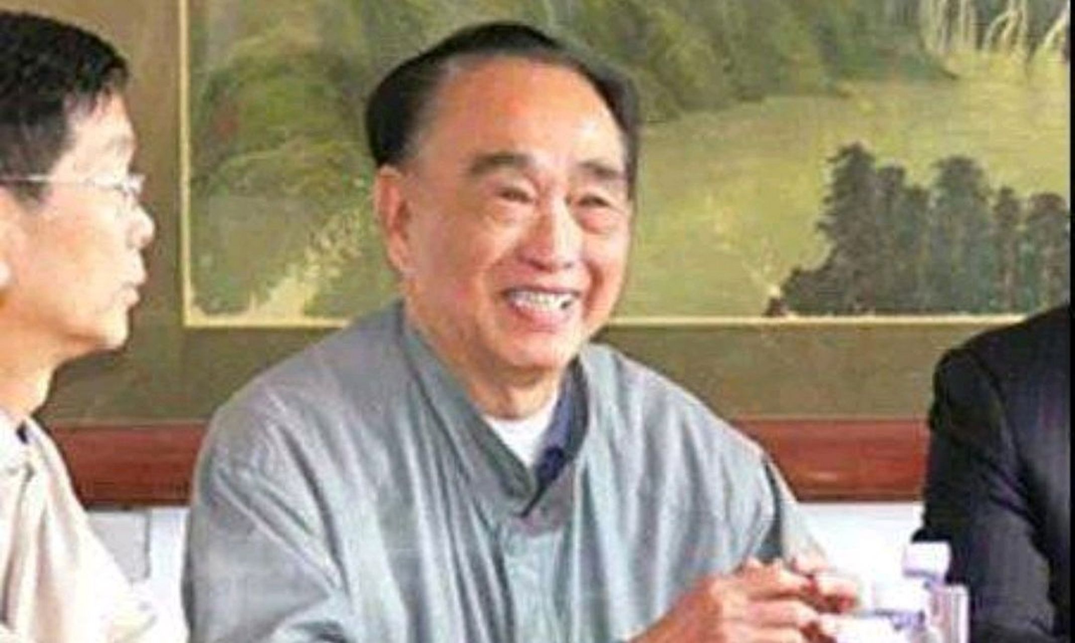 被迫自首的中国特工——黄时明  1975年4月17日,柬埔寨首都金边城内