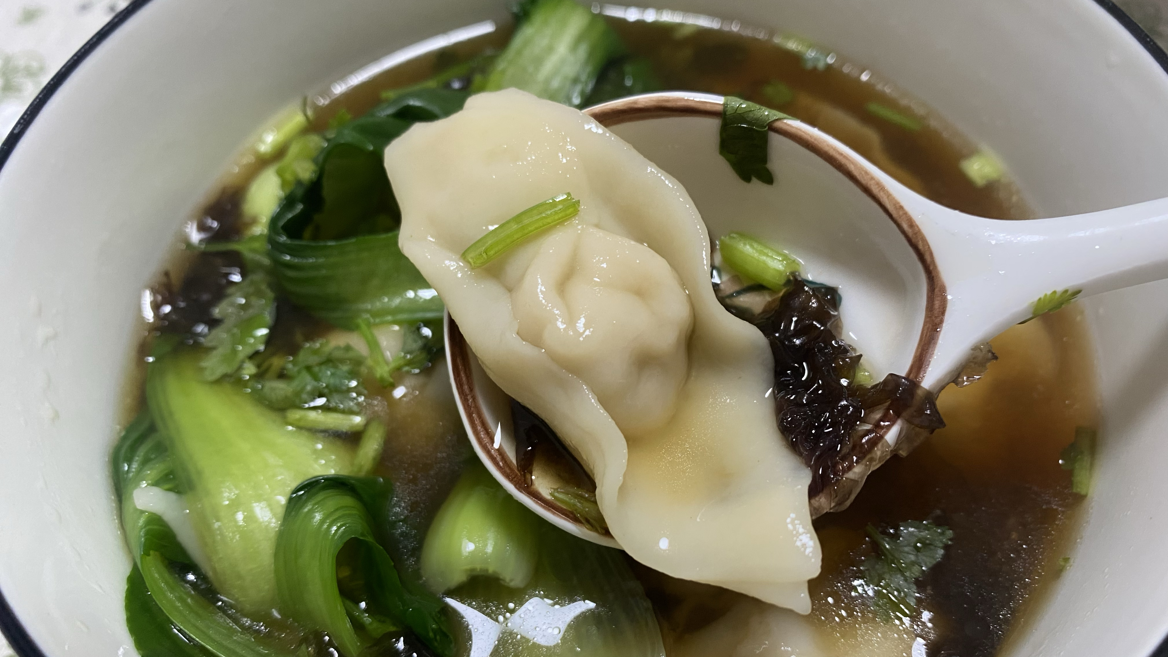 清新爽口的猪肉黄瓜虾仁馅小馄饨,鲜虾和黄瓜的结合特别鲜,超赞