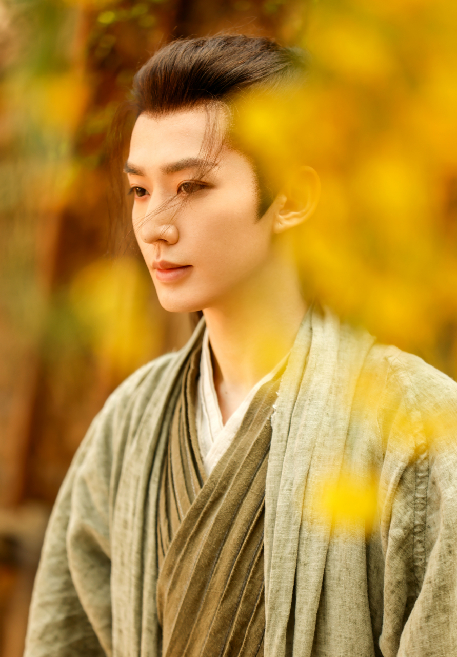 看了《长相思》,才发现邓为好帅,就算是穿麻袋也是那