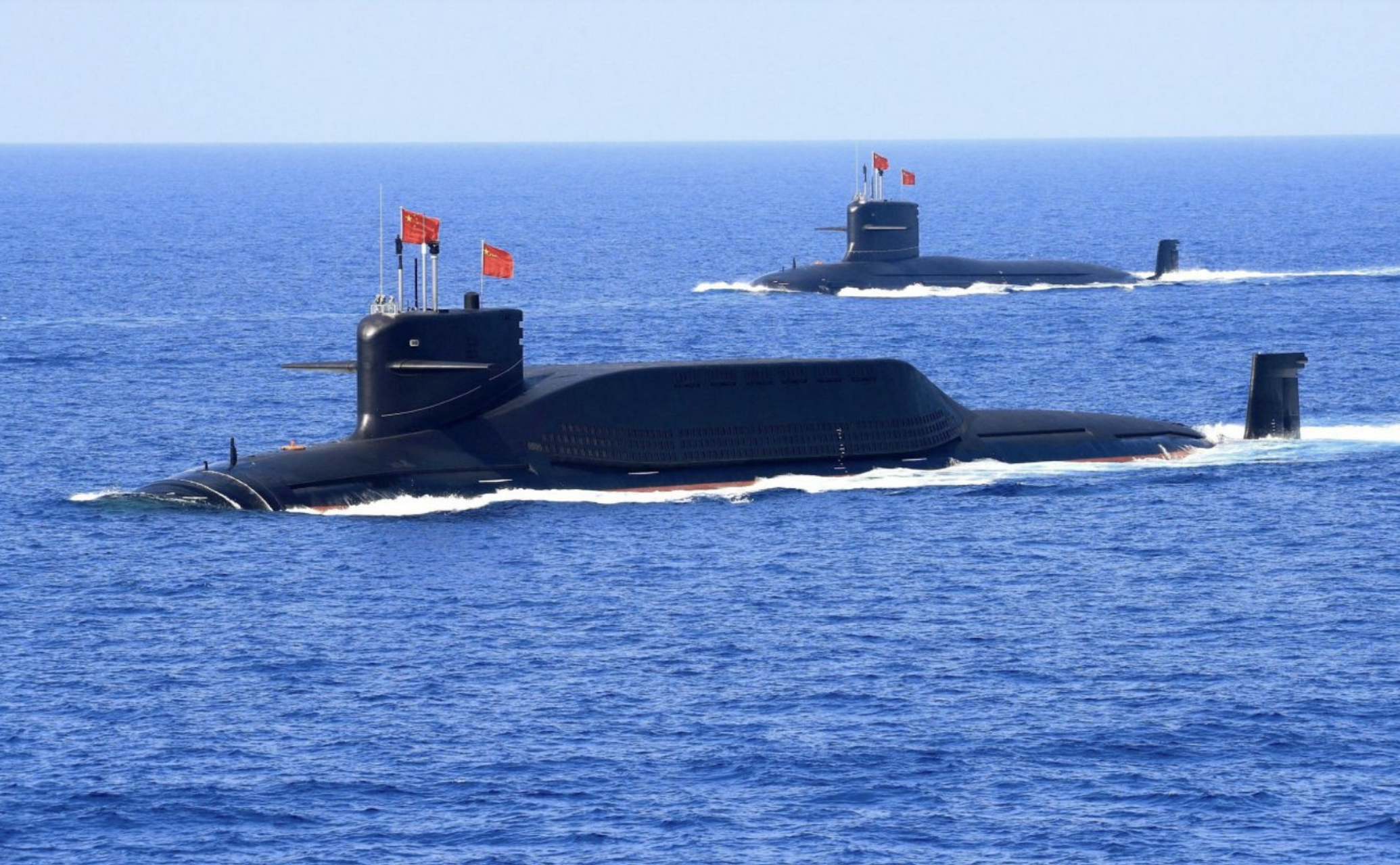 中国核潜艇实力大增!096型破浪而出,中美核力量迈向新平衡!