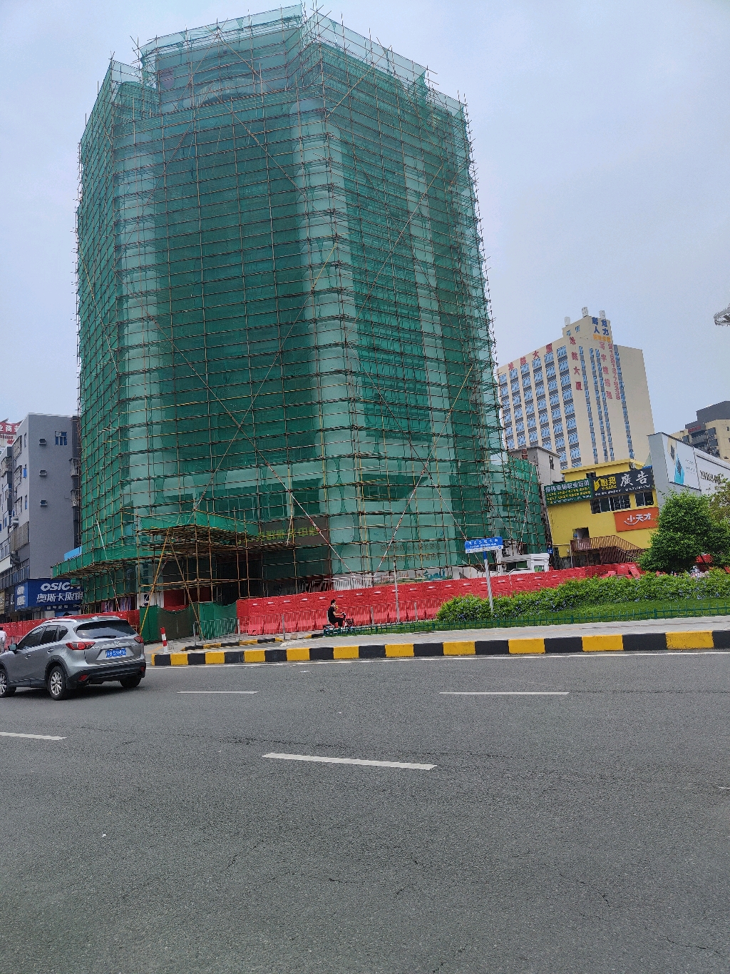 东莞塘厦凤岗清溪搭钢管脚手架搭排栅外架排山架点头像进主页联系