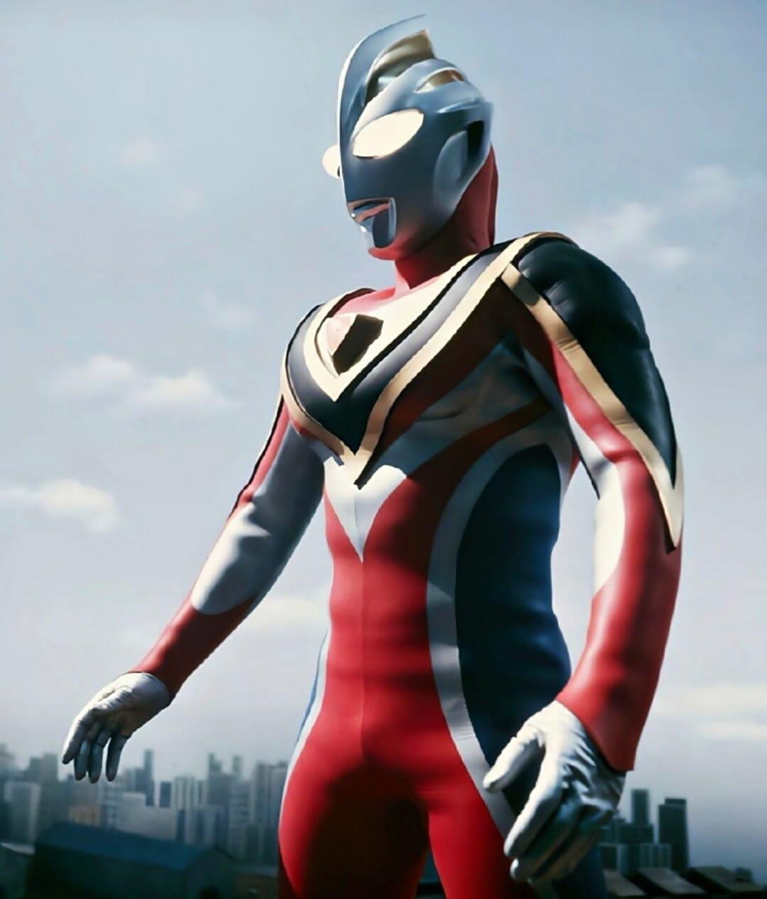 但是官方还是为我们带来了一个新的惊喜——盖亚奥特曼的超高级形态