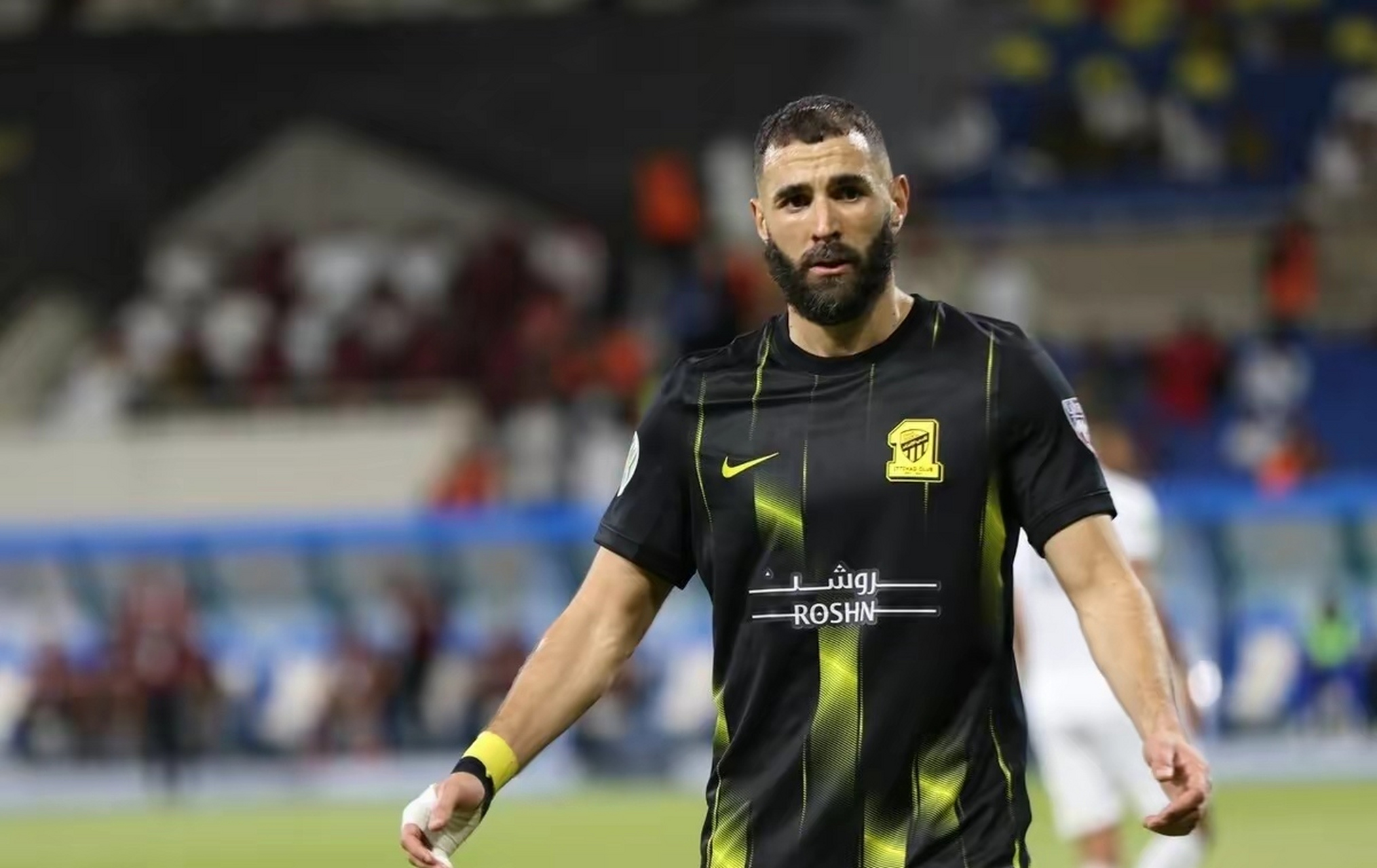 在阿拉冠八进四的比赛中,吉达联合1比3不敌利雅得新月,止步八强.