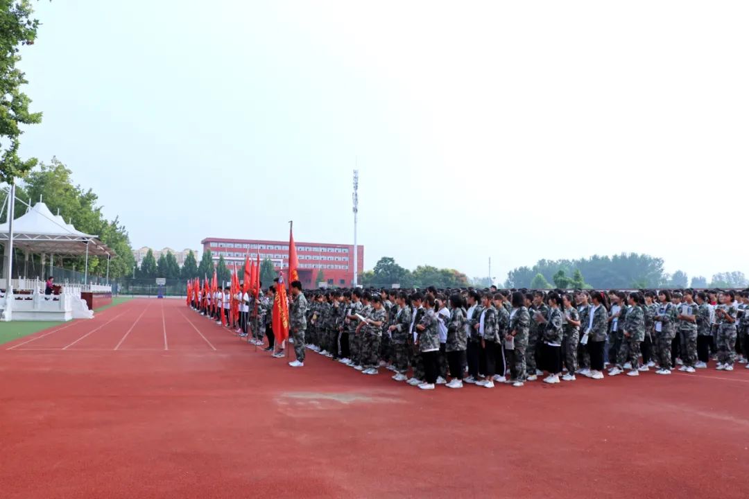 许昌幼儿师范学校隆重举行新学年开学典礼暨庆祝第36个教师节大会