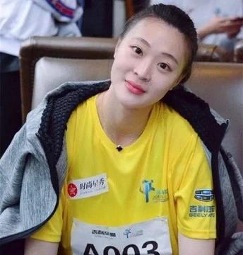 中国女排的惠若琪和日本女排的木村纱织,谁才是最漂亮的队花?