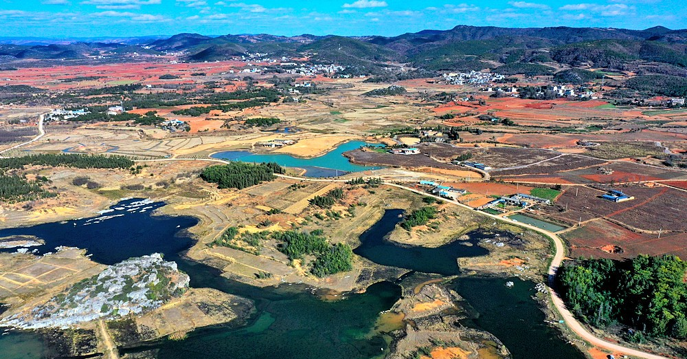 有"云南小桂林"之誉的海峰湿地,地位于云南省曲靖市沾益县