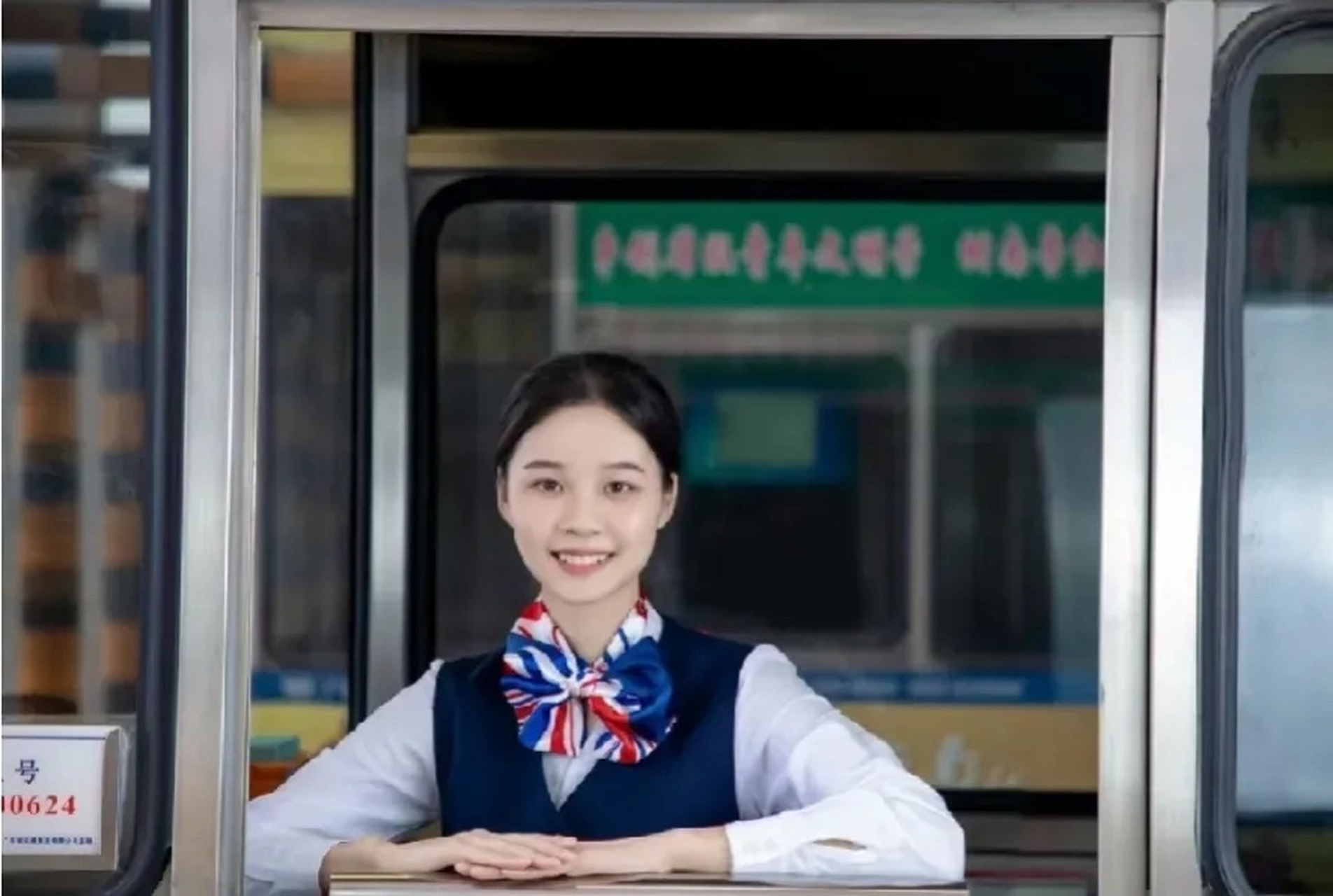 高速收费员工资不高,但为什么没有人辞职呢?