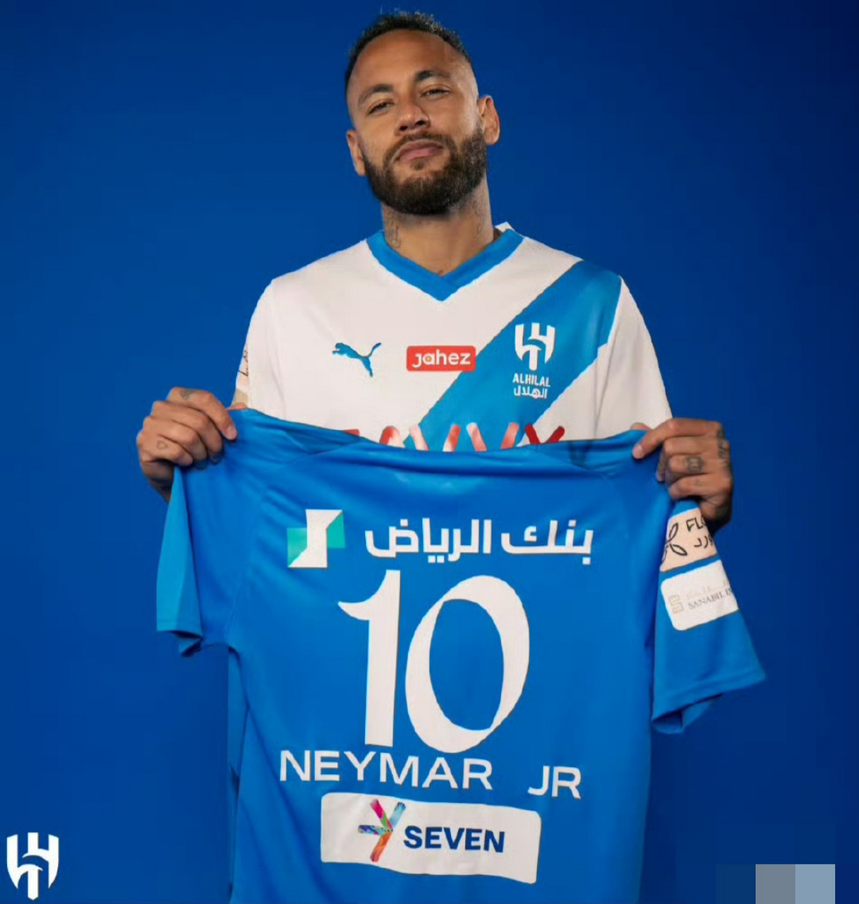 重磅转会!巴西球星内马尔加盟沙特阿拉伯利雅得新月队.