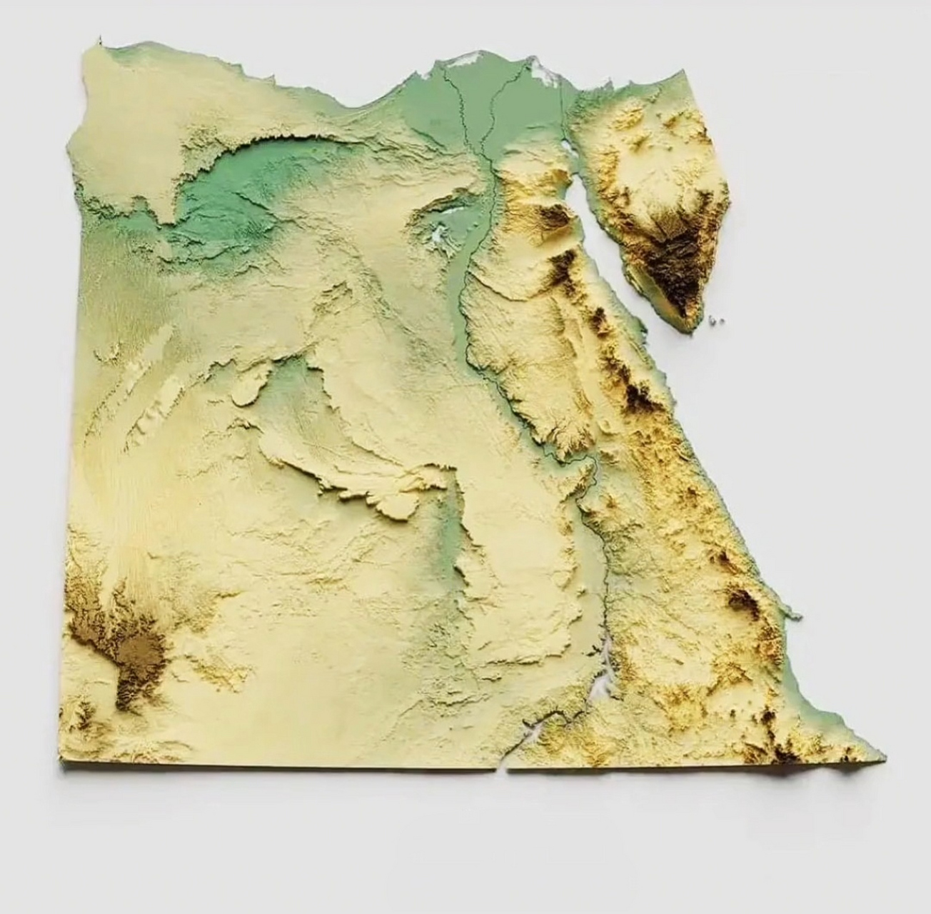 埃及是唯一一个地跨亚洲和非洲的国家.#动态创作月