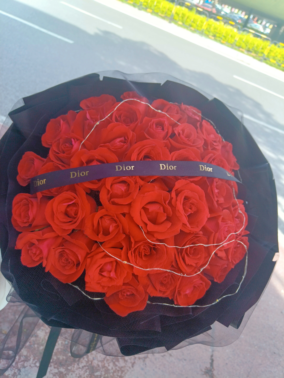 红玫瑰花束, 经典永不过时, 适用于订婚,纪念日,节日等场合.