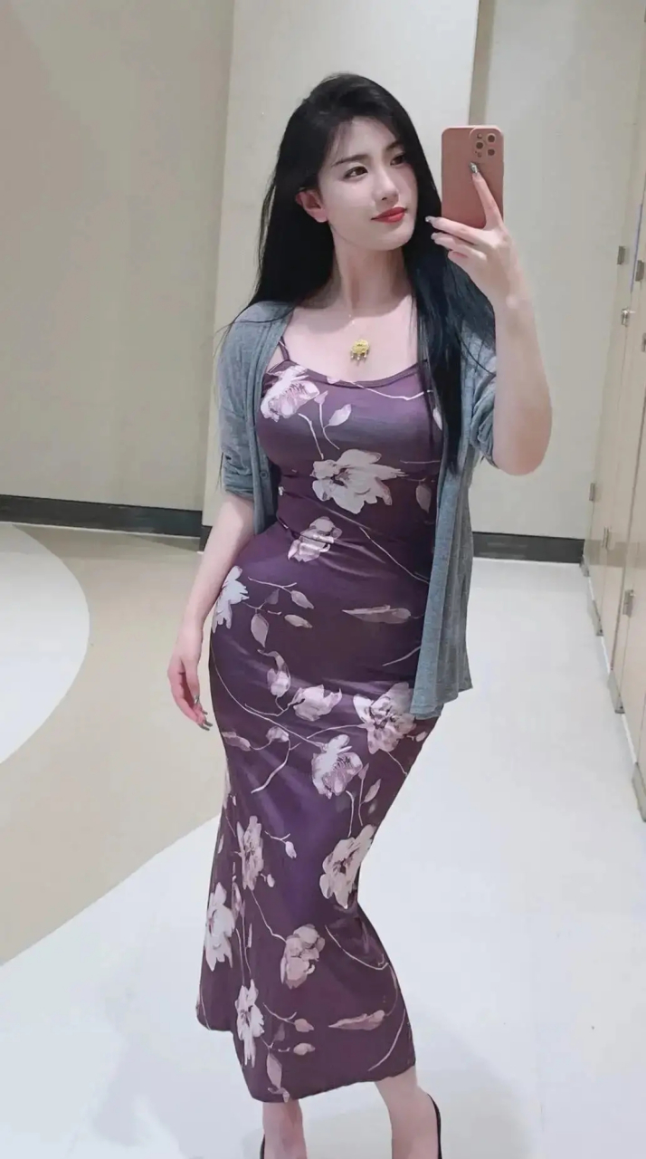 阿姨级别的成熟女神,风情万种,让我不知该怎么形容!