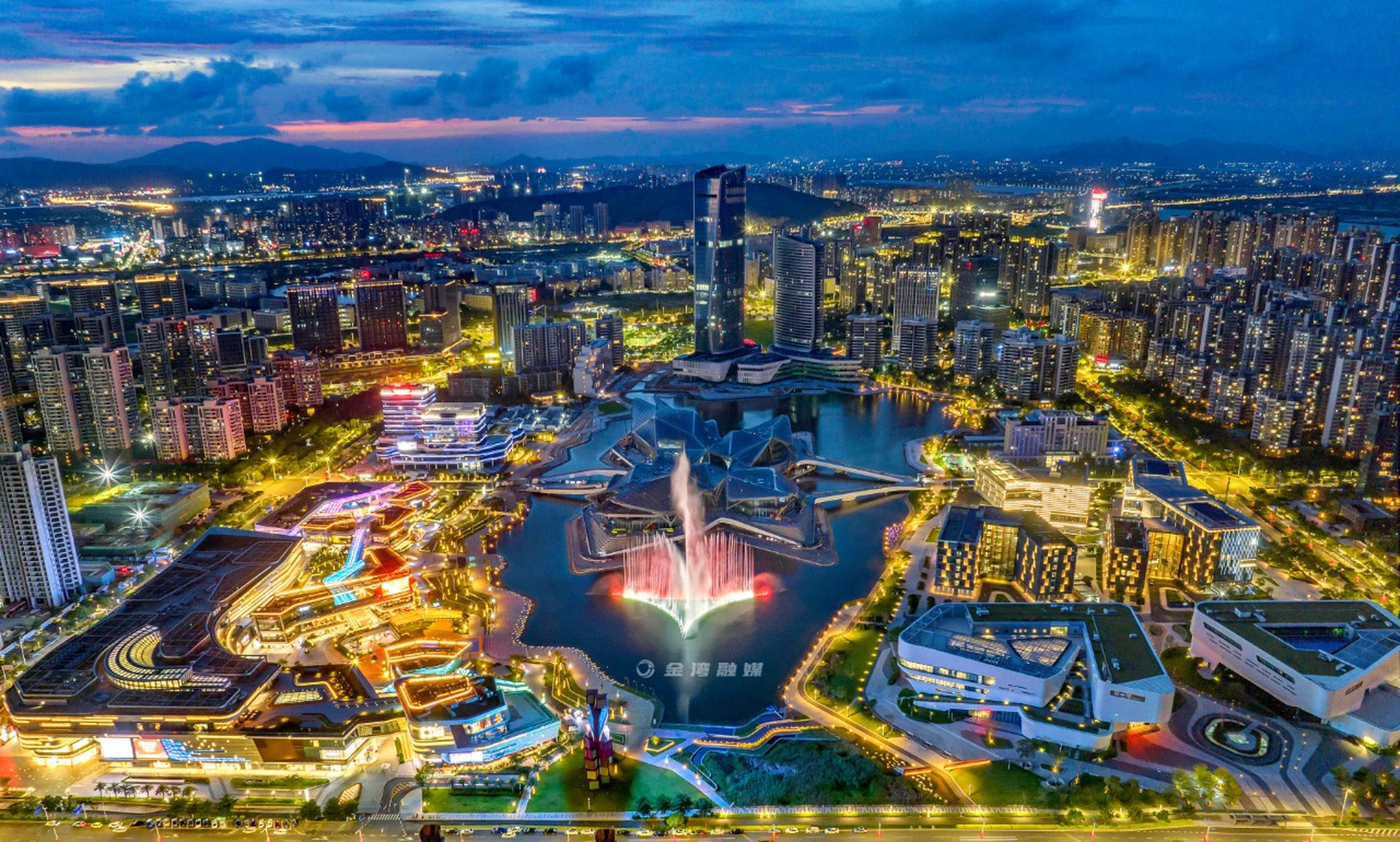 珠海航空新城,10年造一城,大城已成,高大上的感觉,好漂亮