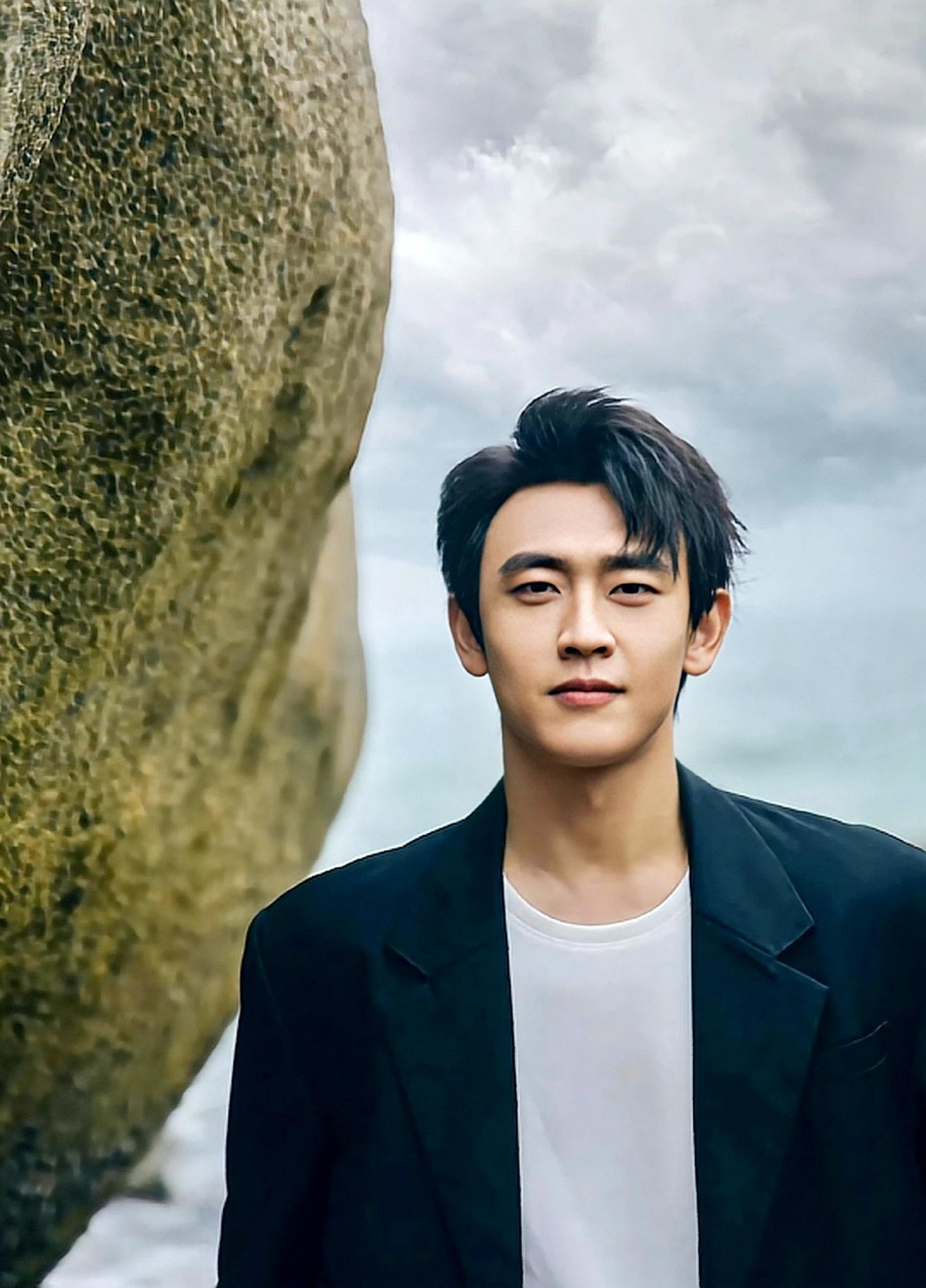 喜欢上"高双星"王天辰这样帅气的大男孩,认真且努力!