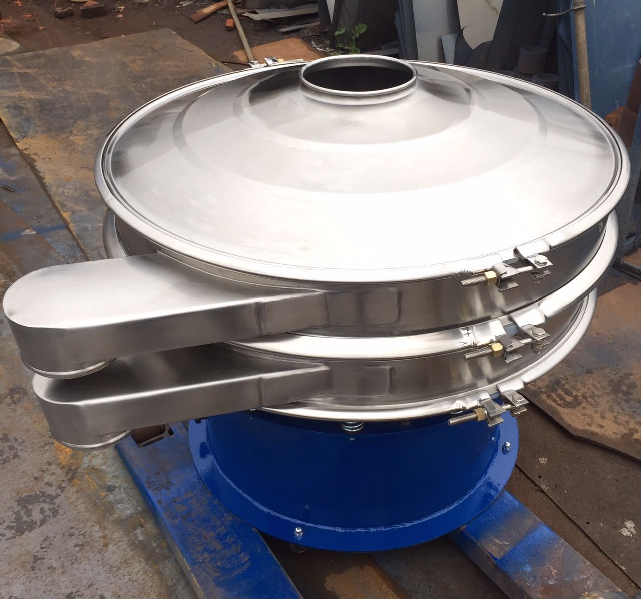 小型振动筛工业筛分的得力助手