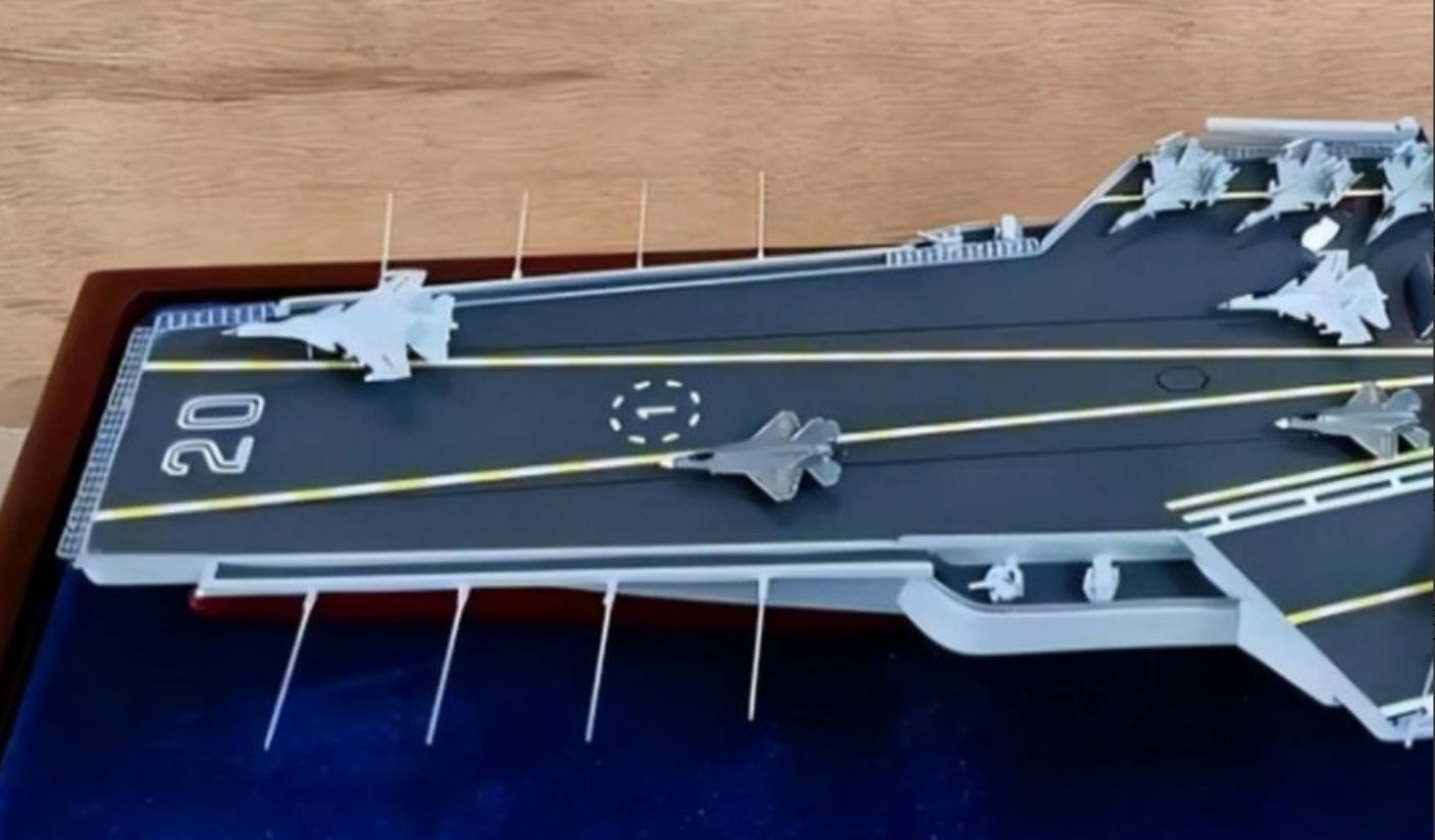 005航母:10万吨核动力,2025年下水?美媒:或有颠覆性技术加持