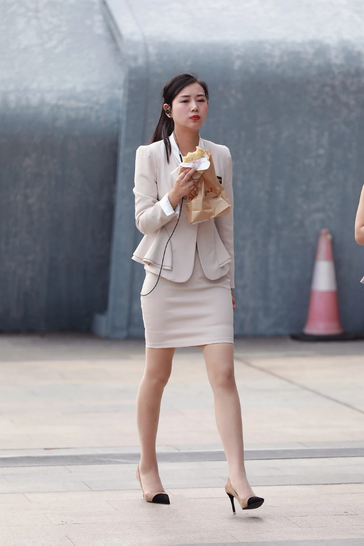 都市白领ol职业装魅力穿搭,气质大方得体