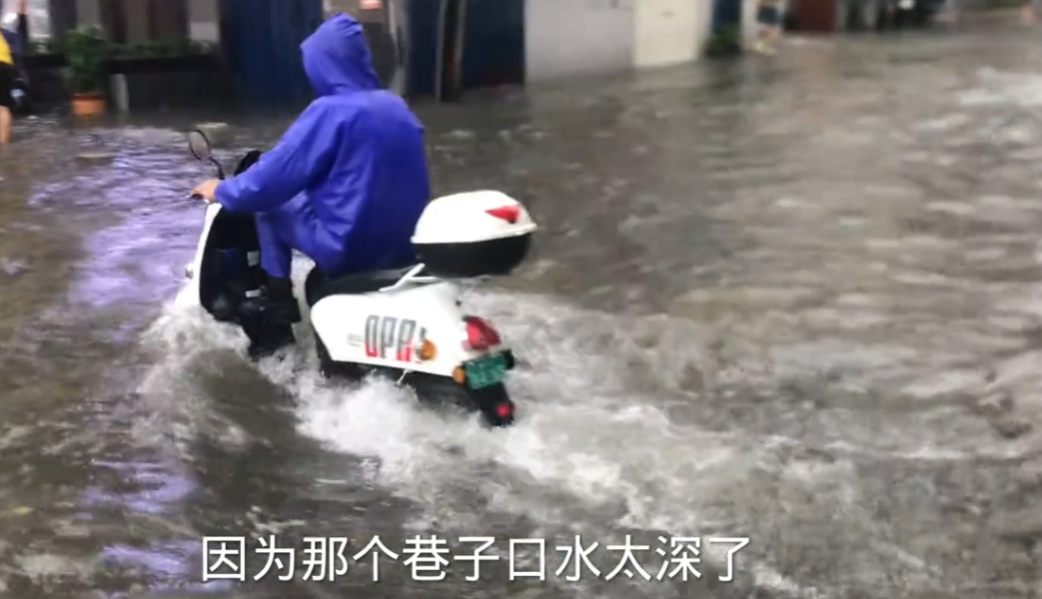 干旱下雨图片