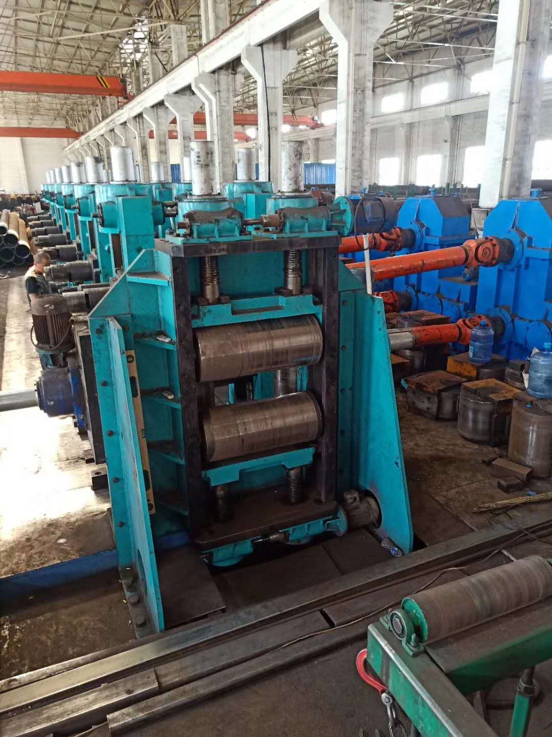 q355d大口径无缝方管:钢结构幕墙用无缝方矩管