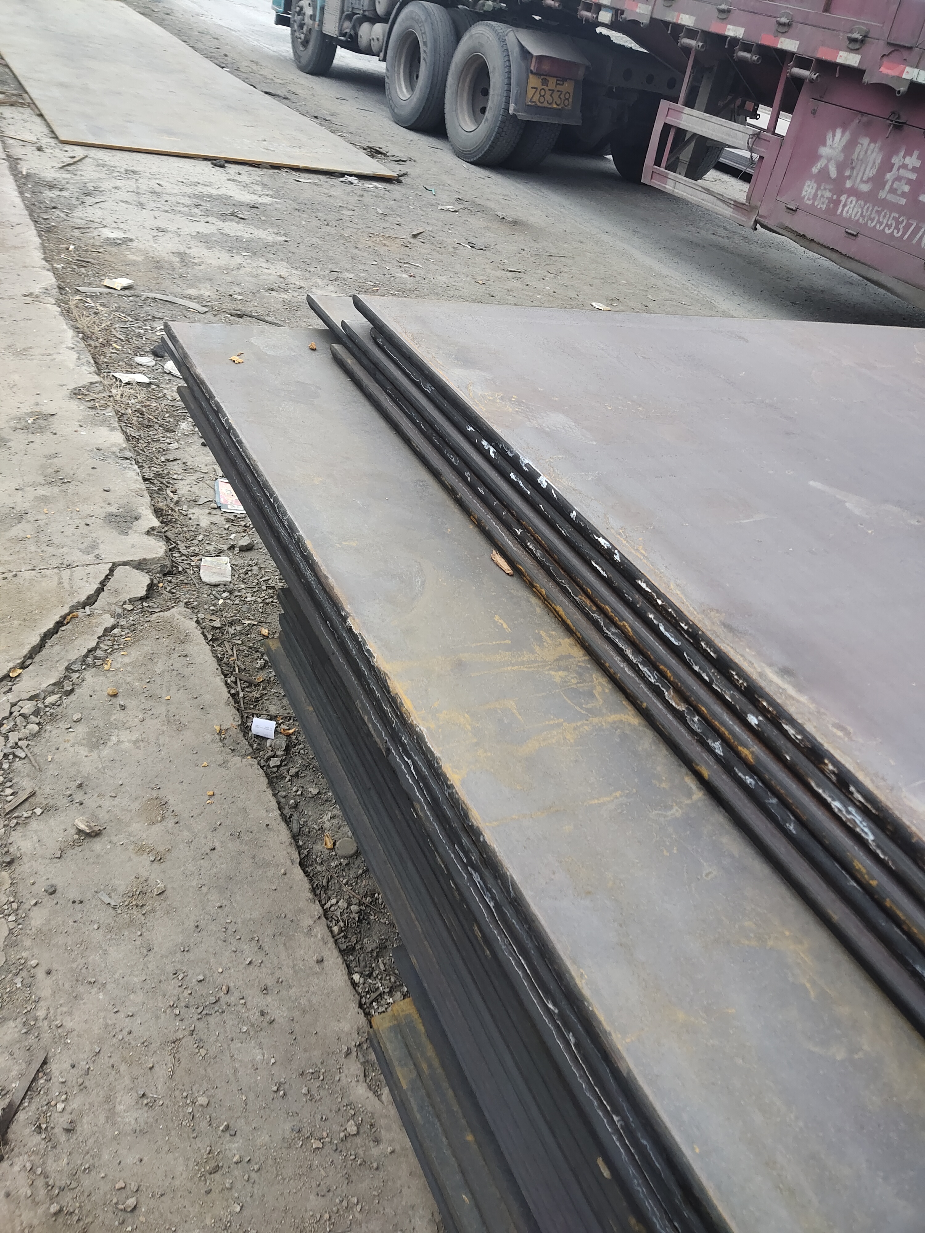 Hoja de acero dividida delantera izquierda - Instalaci¨®n en veh¨ªculo