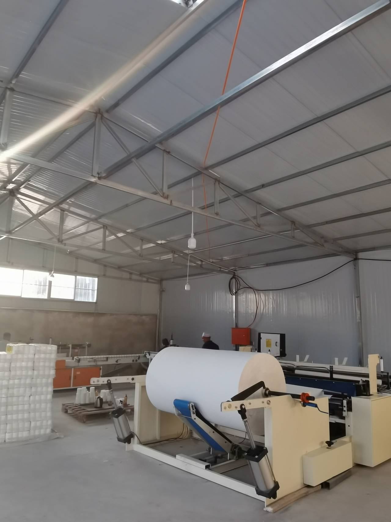 开一个小型加工厂要多少钱(开一个小型加工厂需要哪些手续)
