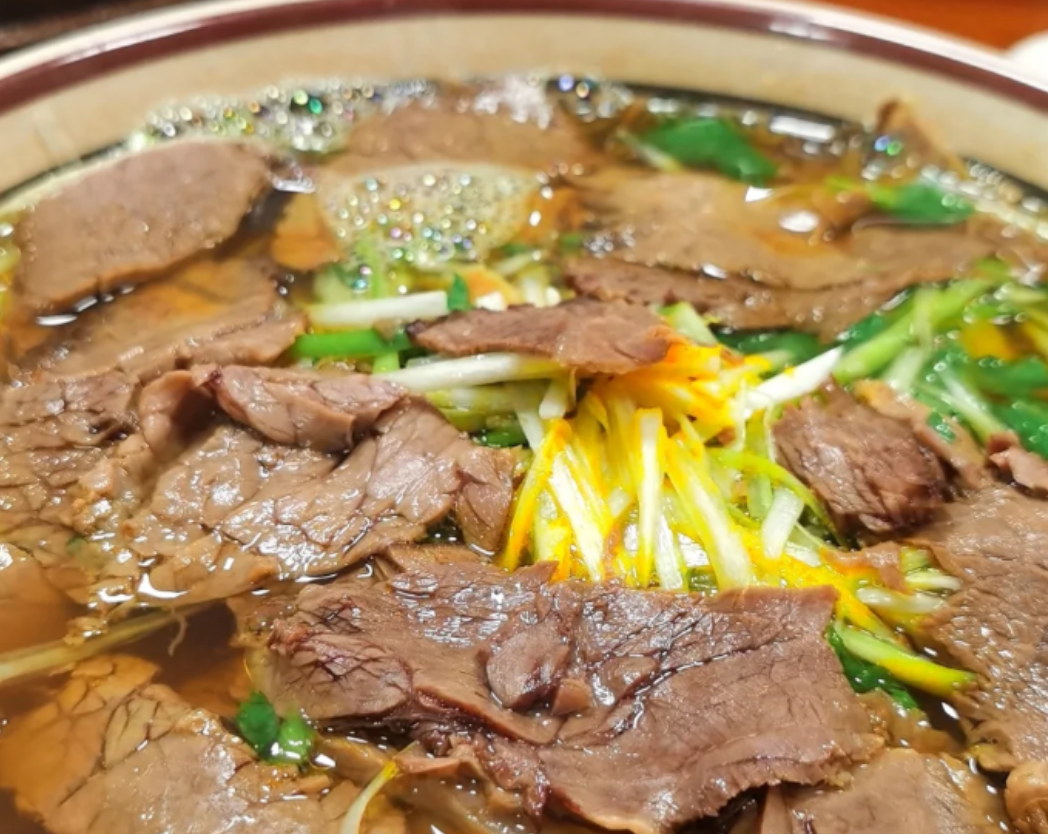 —牛肉罩饼是石家庄早餐界的扛把子!