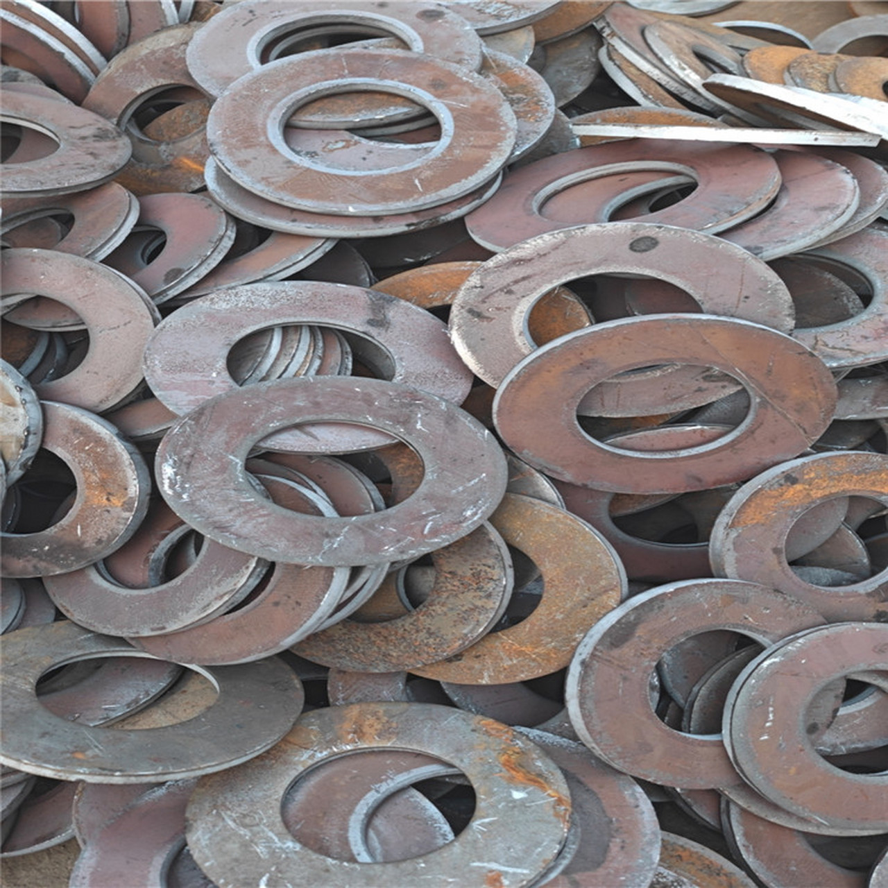 套管止水环在建筑给排水工程中至关重要,以其独特的结构和性能有效