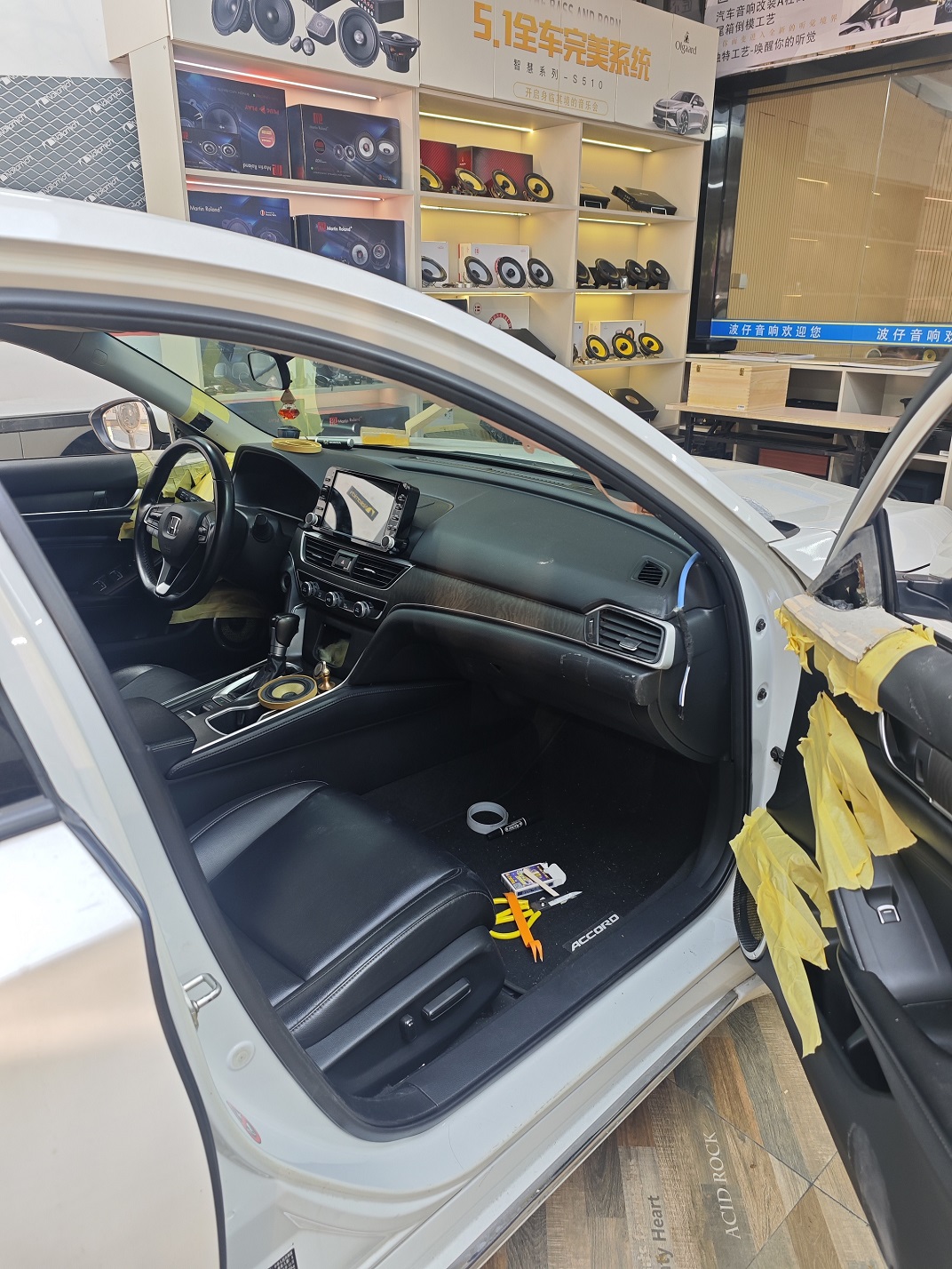 URULTRARACING 波仔汽车音响（宝安店）
