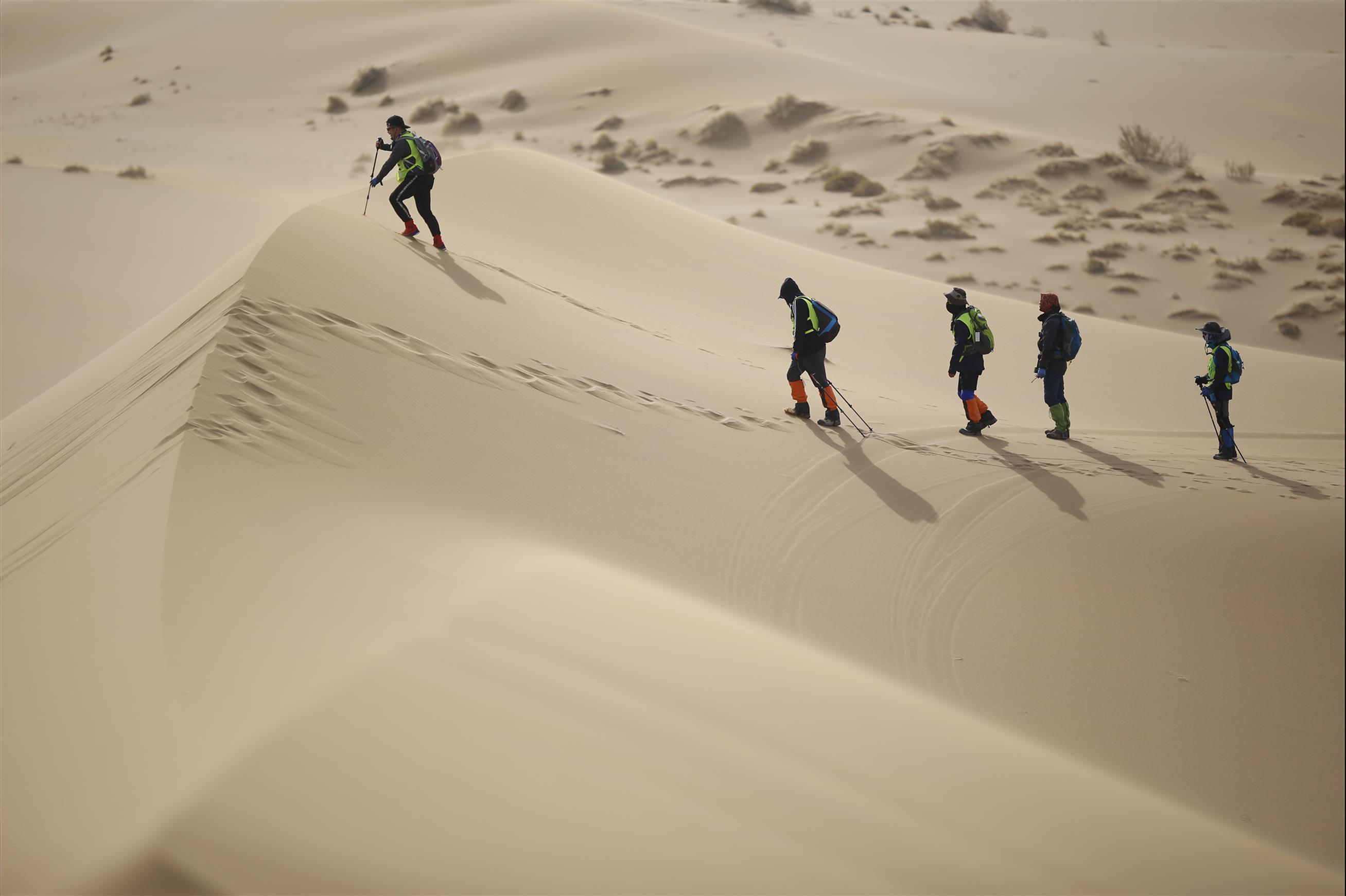 敦煌戈壁108km徒步,真正的荒漠极限挑战