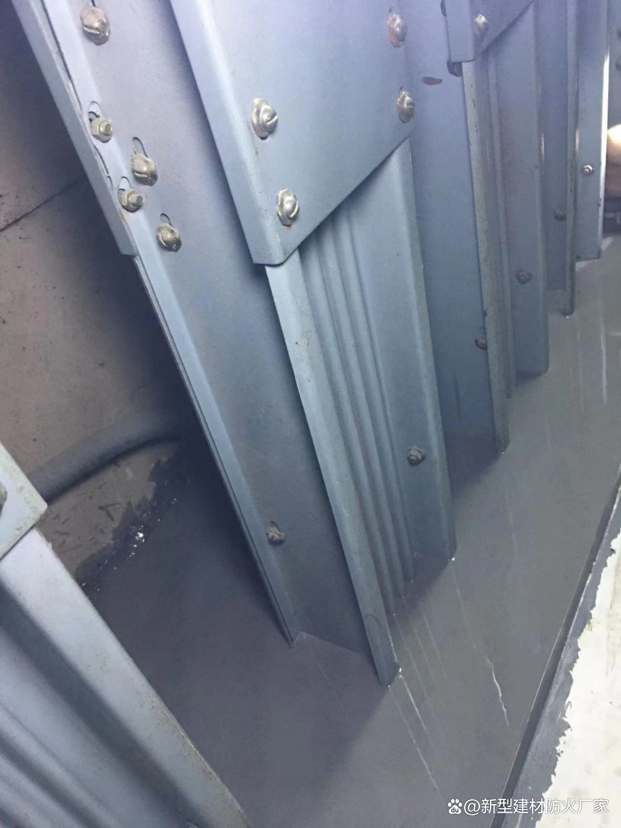 自流平防潮封堵剂高分子防凝露封堵材料红叶视频 自流平防潮封堵剂高分子防凝露封堵材料红叶视频