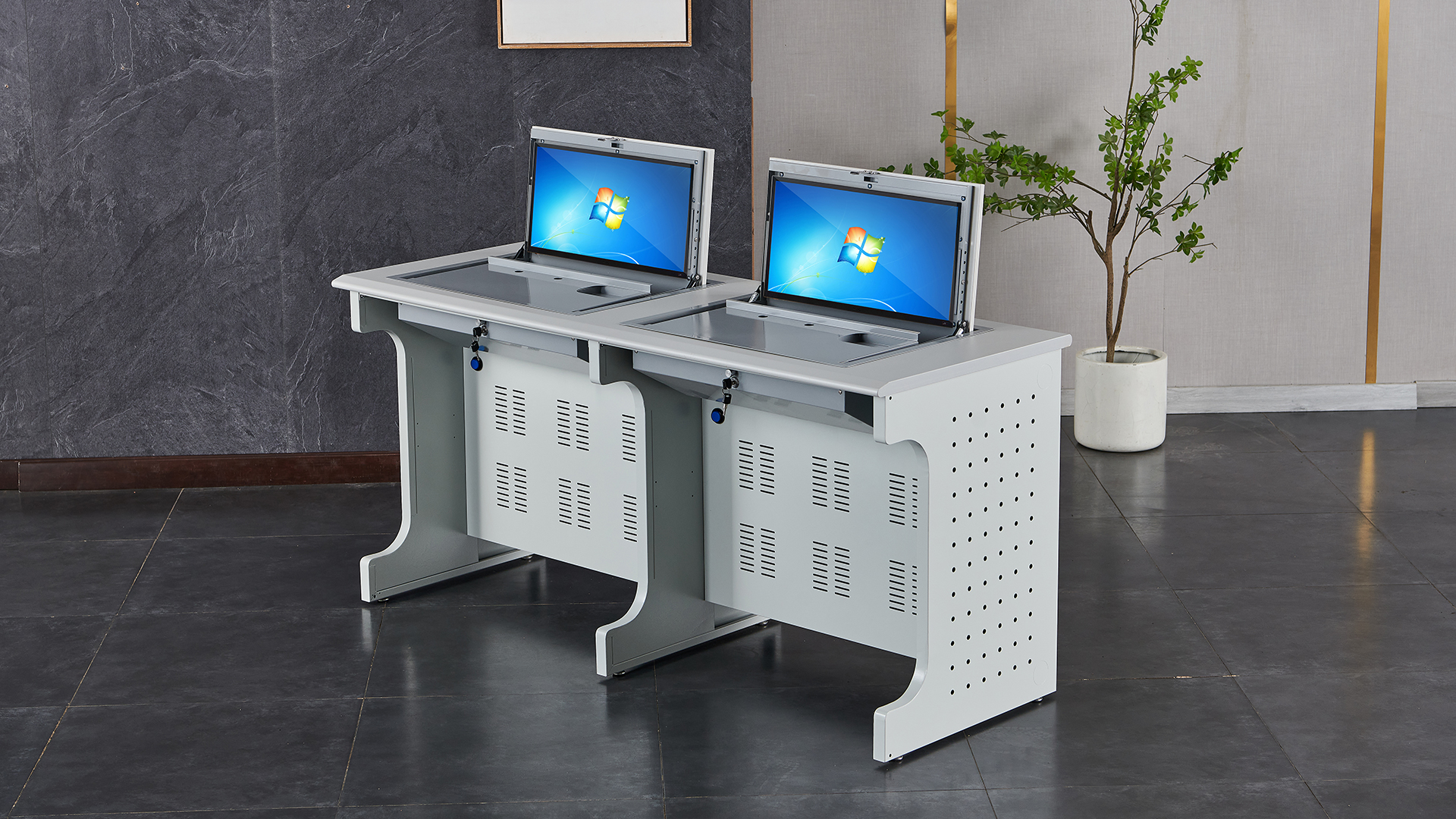 翻转式电脑桌的特点及其用料