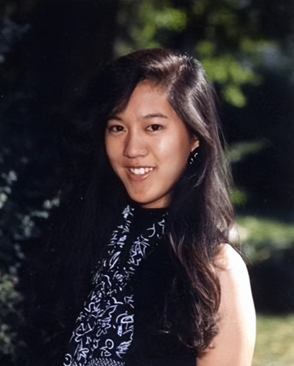 张纯如:怒揭南京暴行真相,被日本人威胁,为何36岁饮弹自尽?