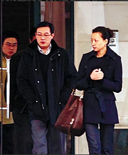 董卿因丈夫牵连事业受挫,网友感叹其不幸曾风光无限现她命运多舛